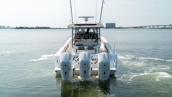 Front Runner 47 Center Console image