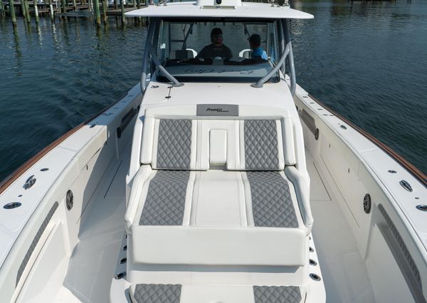 Front Runner 47 Center Console image