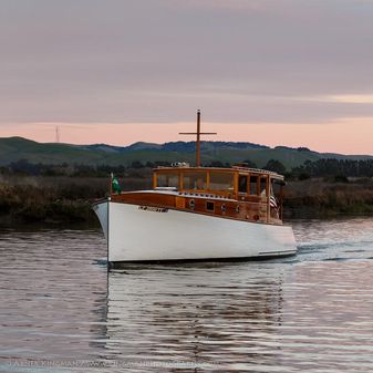 Stephens-brothers 34-TRUNK-CABIN-CRUISER image