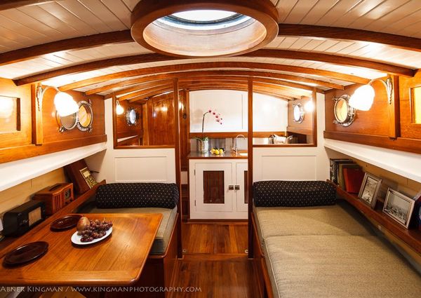 Stephens-brothers 34-TRUNK-CABIN-CRUISER image