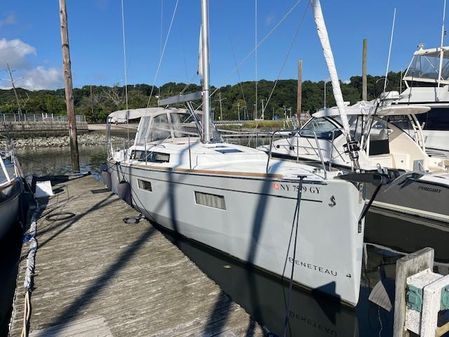 Beneteau OCEANIS-38-1 image