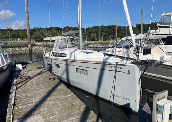 Beneteau Oceanis 38.1 image