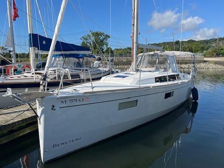 Beneteau Oceanis 38.1 image