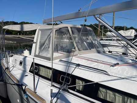 Beneteau Oceanis 38.1 image