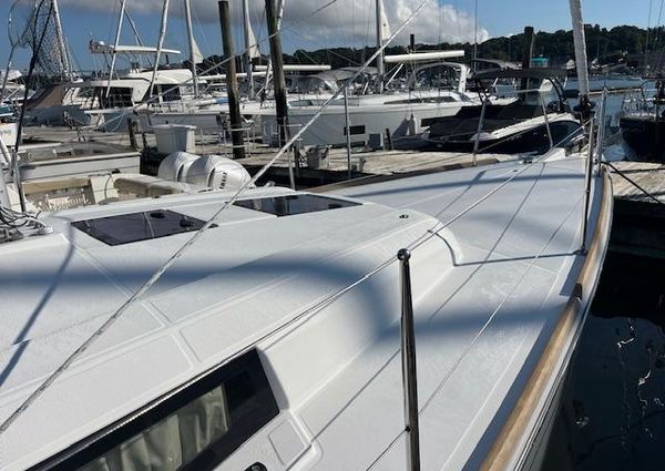 Beneteau Oceanis 38.1 image