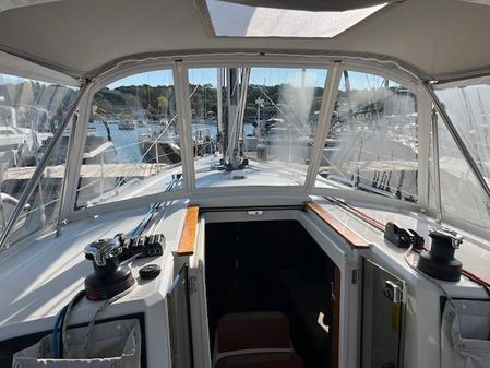 Beneteau Oceanis 38.1 image