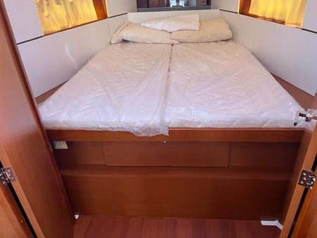 Beneteau OCEANIS-38-1 image