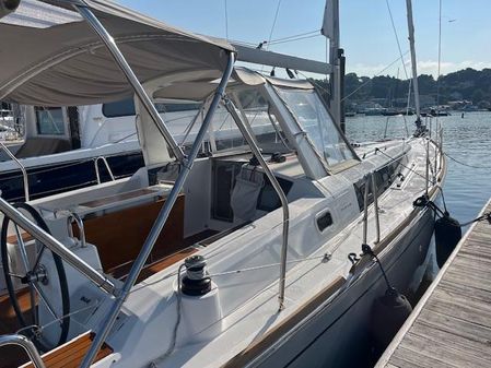 Beneteau OCEANIS-38-1 image