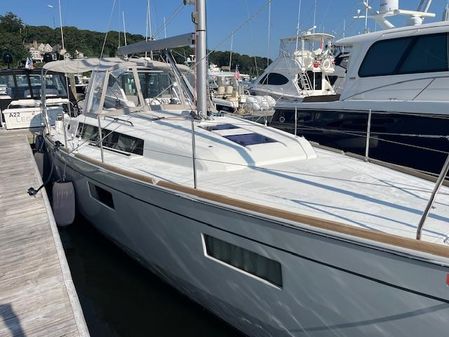 Beneteau Oceanis 38.1 image