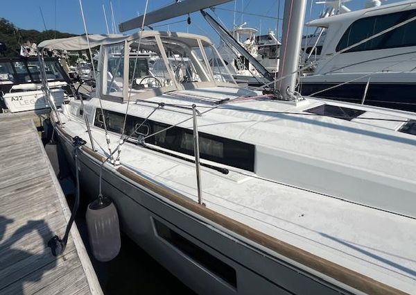 Beneteau Oceanis 38.1 image