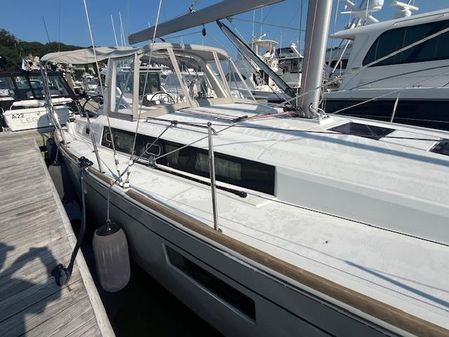 Beneteau OCEANIS-38-1 image