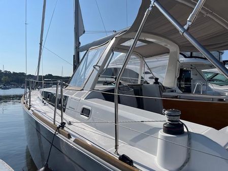 Beneteau Oceanis 38.1 image