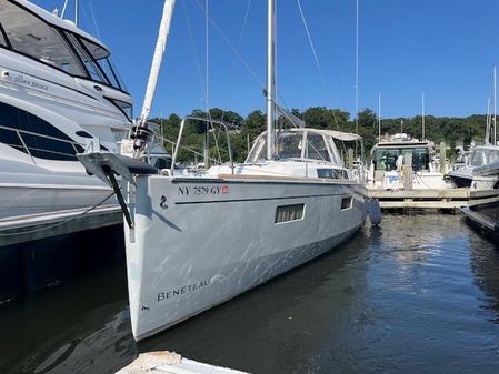 Beneteau Oceanis 38.1 image