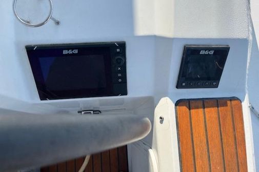 Beneteau Oceanis 38.1 image