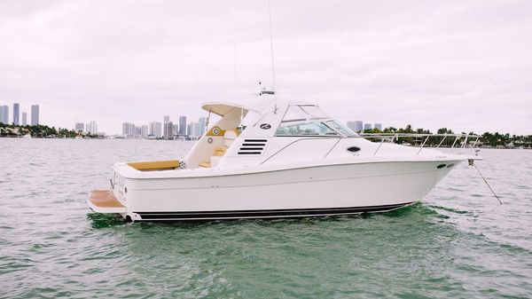 Sea Ray 340 Amberjack 