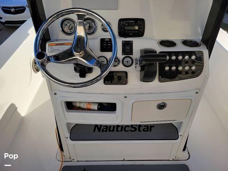 NauticStar 249 XTS image