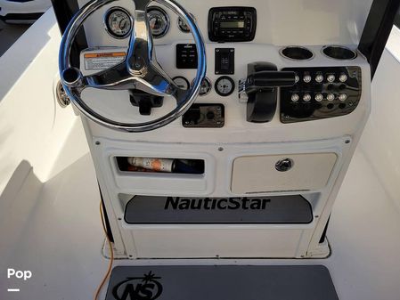 NauticStar 249 XTS image