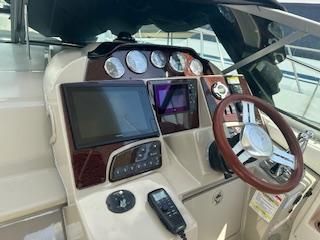 Sea Ray 350 Sundancer image