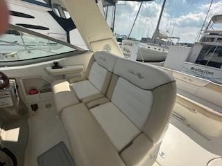 Sea Ray 350 Sundancer image