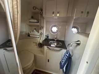 Sea Ray 350 Sundancer image