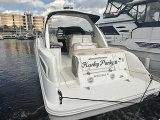 Sea Ray 350 Sundancer image