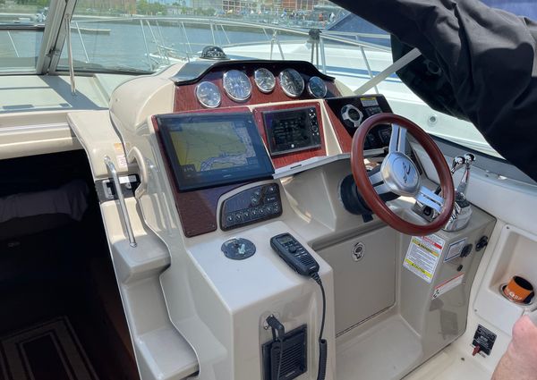 Sea Ray 350 Sundancer image