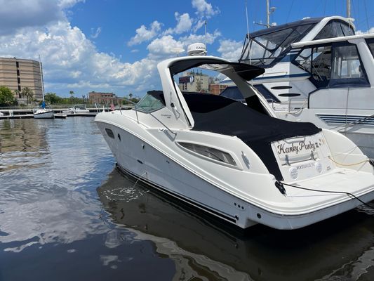 Sea Ray 350 Sundancer - main image