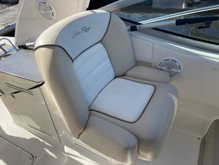 Sea Ray 350 Sundancer image