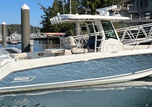 Boston-whaler 330-OUTRAGE image