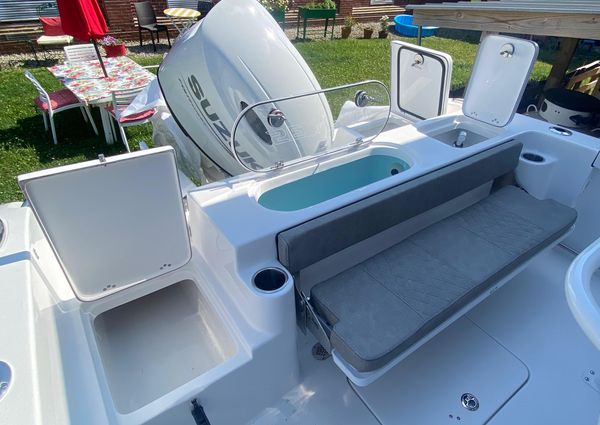 Sea-pro 222-CENTER-CONSOLE image