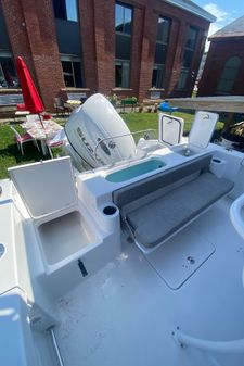 Sea-pro 222-CENTER-CONSOLE image