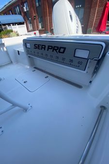 Sea-pro 222-CENTER-CONSOLE image