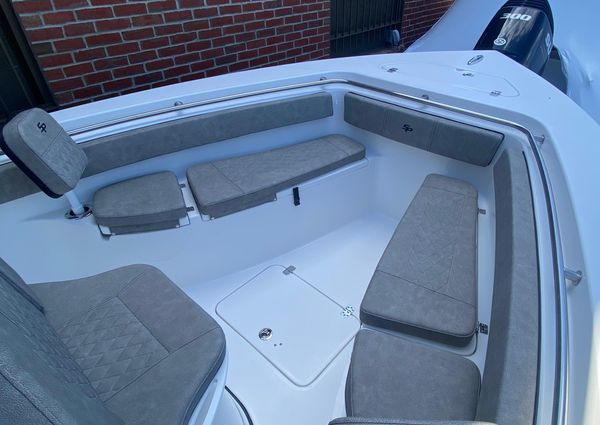 Sea-pro 222-CENTER-CONSOLE image