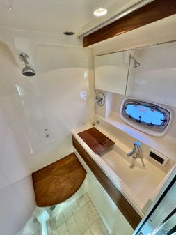 Sea Ray 410 Sundancer image