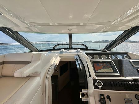 Sea Ray 410 Sundancer image