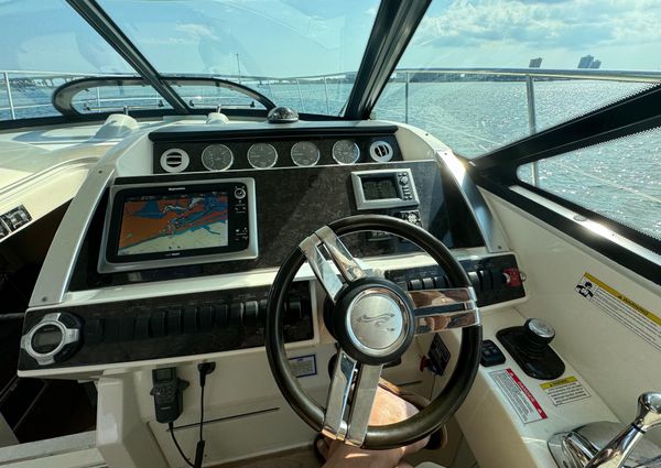 Sea Ray 410 Sundancer image