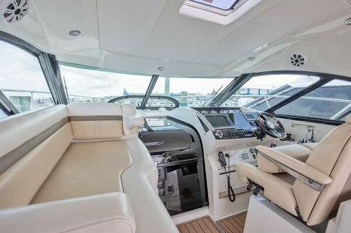 Sea Ray 410 Sundancer image