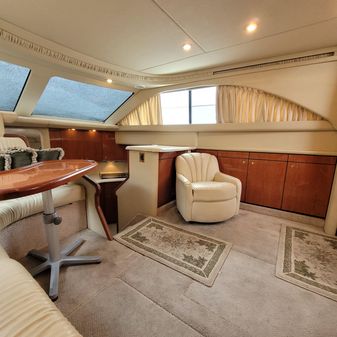 Sea Ray 38 AFT CABIN image