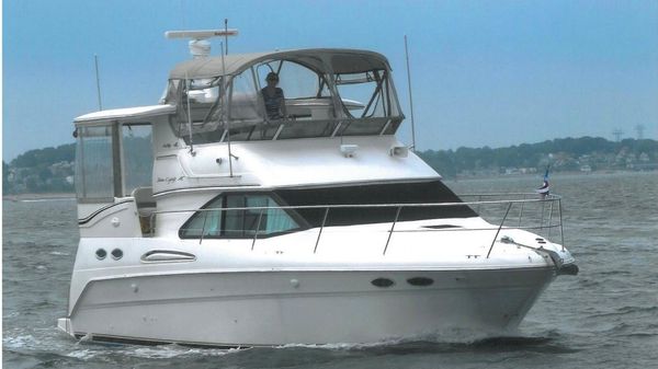 Sea Ray 38 AFT CABIN 