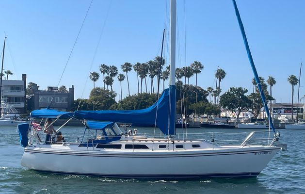 Catalina 34 - main image