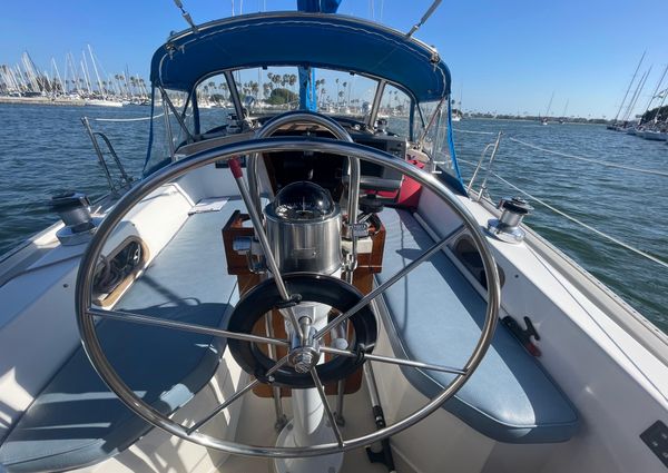 Catalina 34 image