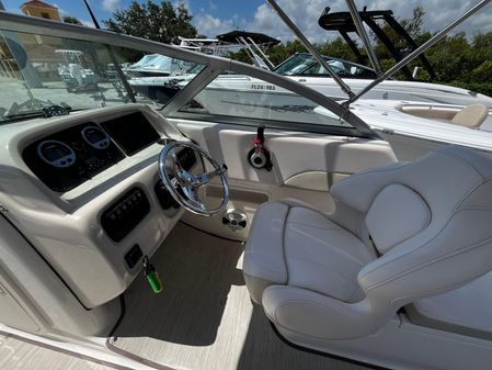 Robalo R227 Dual Console image