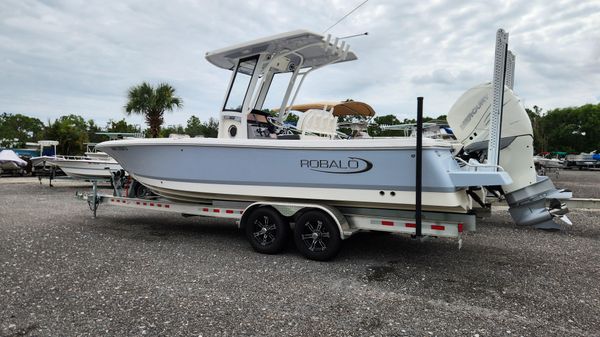 Robalo 266 Cayman 