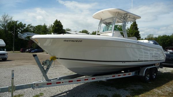 Robalo 2620 Center Console