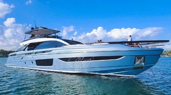 Azimut S10