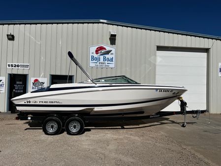 Regal 2200-BOWRIDER image