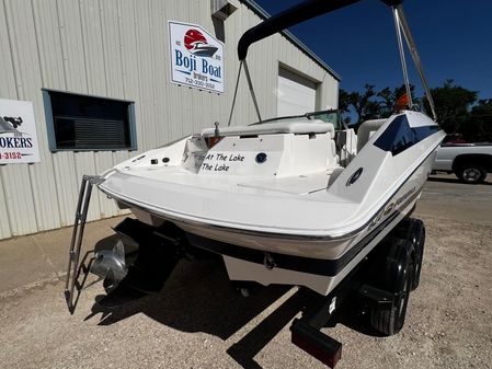 Regal 2200-BOWRIDER image