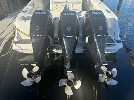 Boston Whaler 370 Outrage image