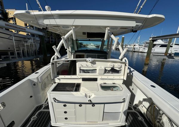 Boston Whaler 370 Outrage image