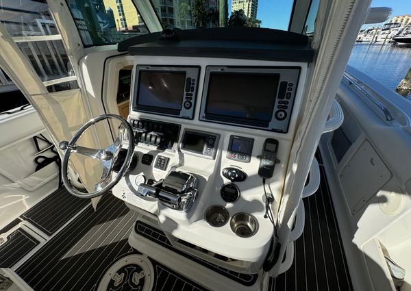 Boston Whaler 370 Outrage image